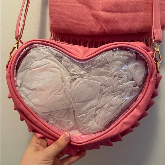 Mellow & Mod Tote and Scarf Gift Set - Picture 6 of 8